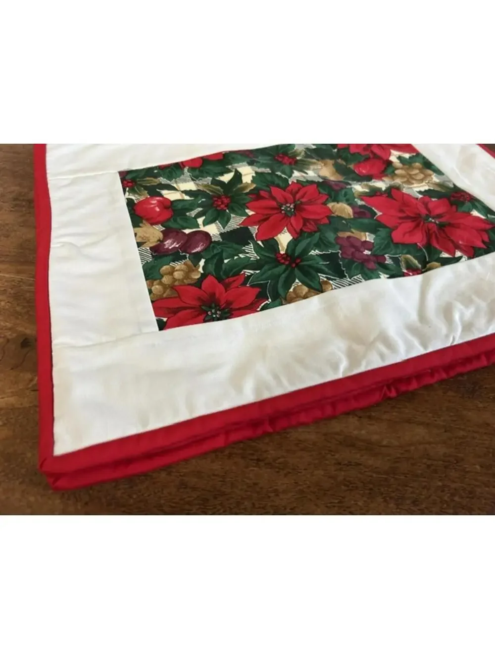 Set of 6 Christmas Poinsettia Quilted Placemats
